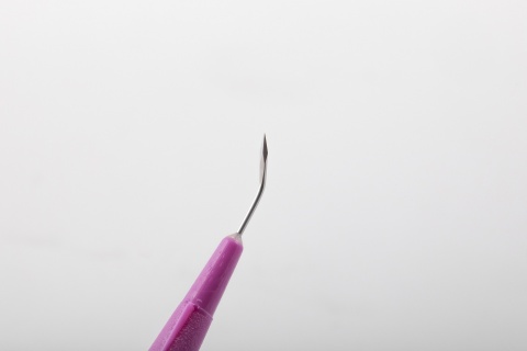 Nóż MVR 23G 0,9 mm zagięty 62012